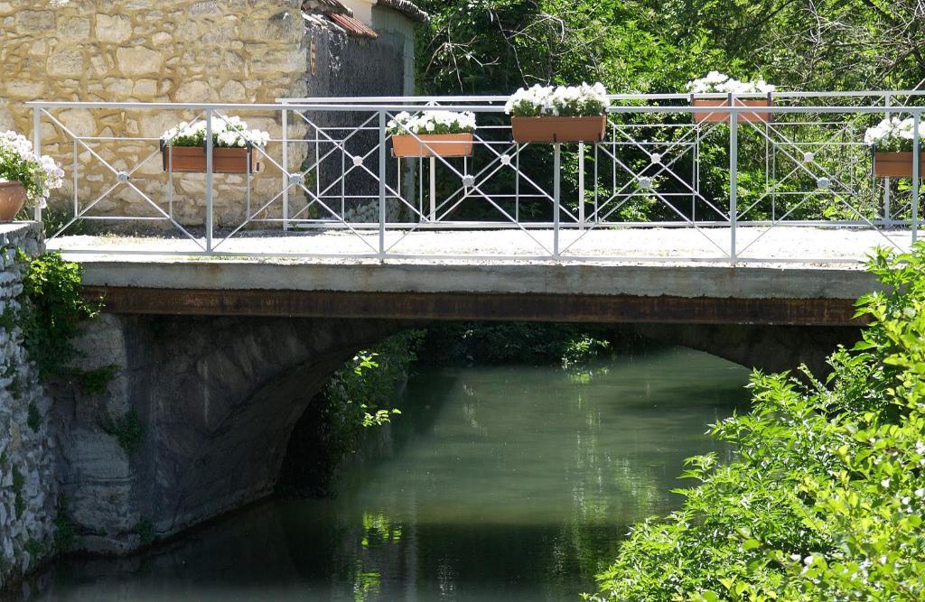 Domaine De Blanche Fleur Hotell Châteauneuf-de-Gadagne Eksteriør bilde