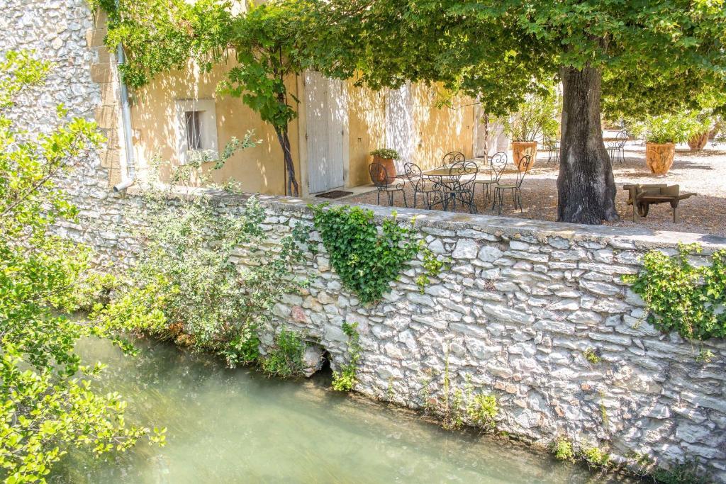 Domaine De Blanche Fleur Hotell Châteauneuf-de-Gadagne Eksteriør bilde